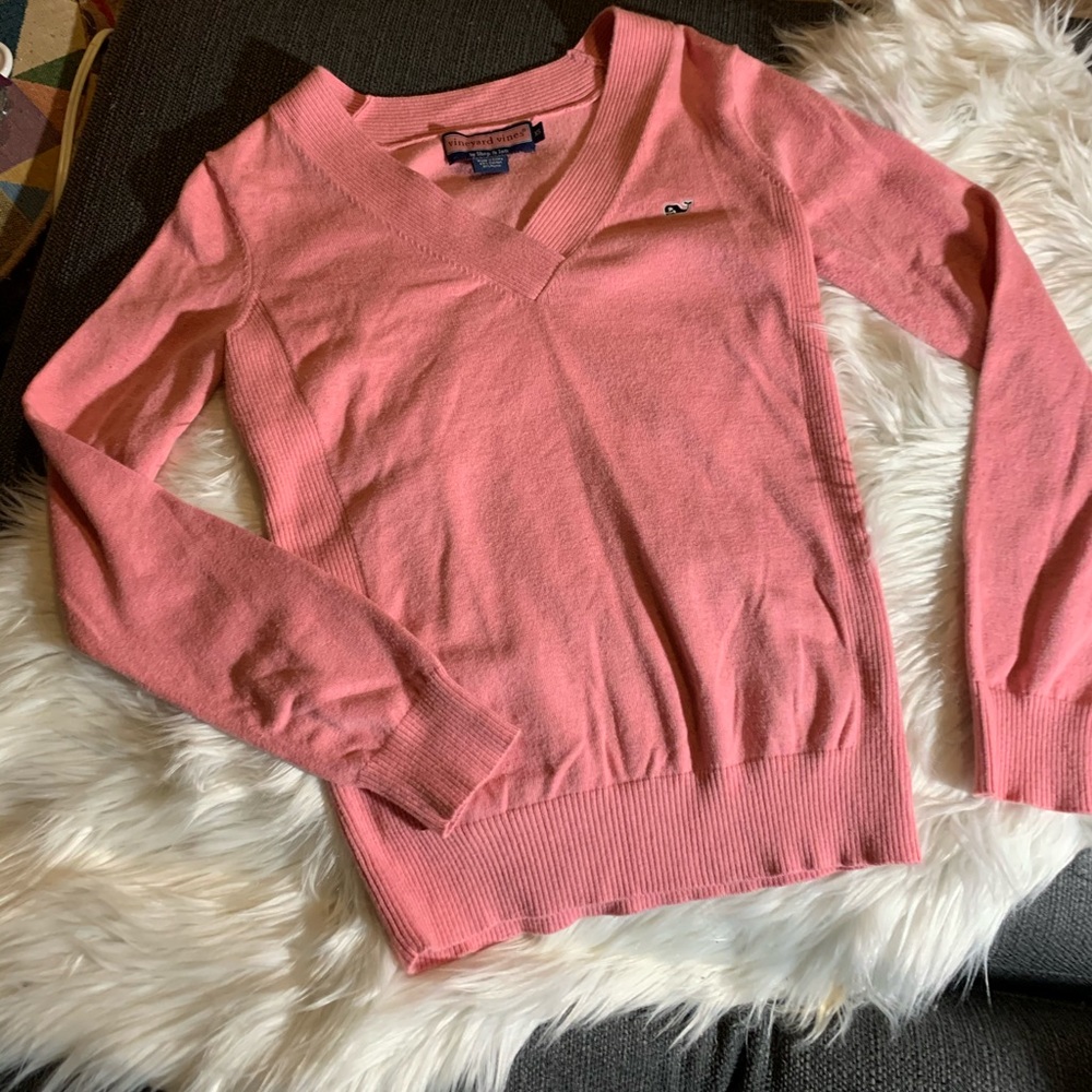 Pink vineyard vines sweater
